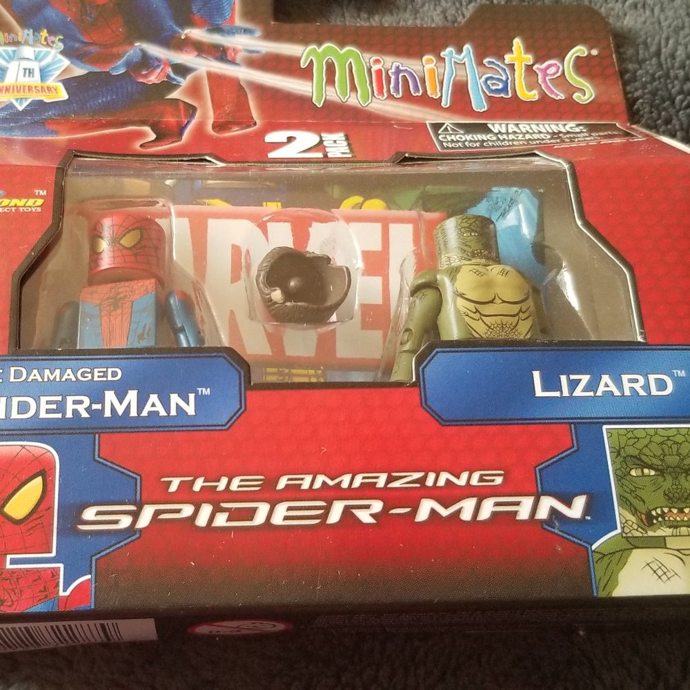 Marvel Minimates Battle Damaged Spiderman and Lizard